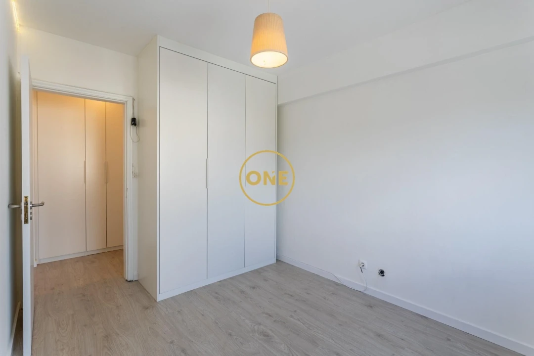 Apartamento T2 para Venda em Loures Foto 15