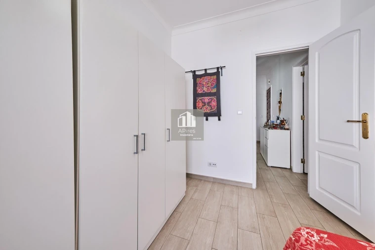 Apartamento T3 para Venda em Costa da Caparica Foto 14