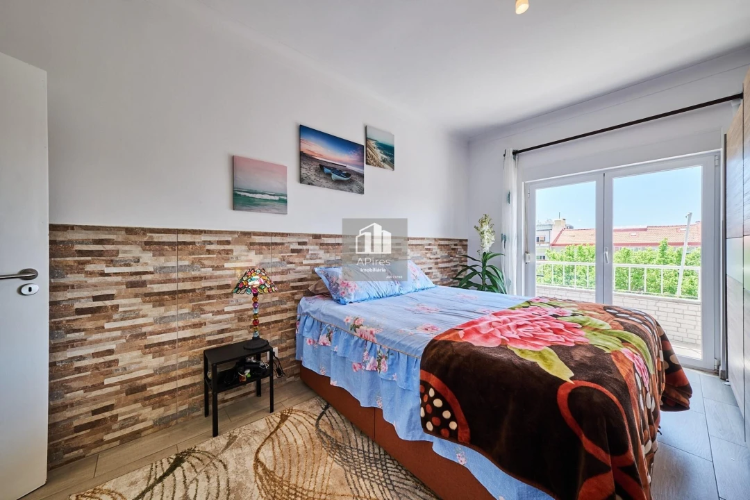 Apartamento T3 para Venda em Costa da Caparica Foto 9
