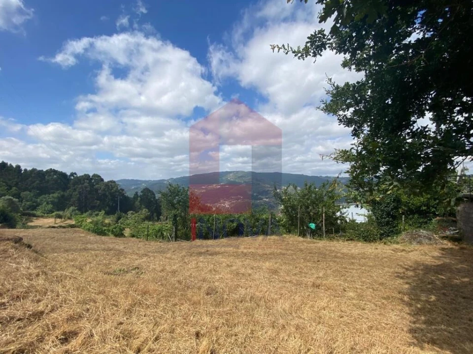 Terreno para Venda em Valbom (São Pedro), Passô e Valbom (São Martinho) Foto 9