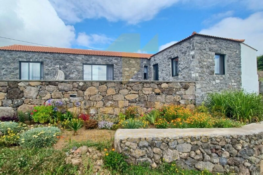 Moradia T1 para Venda em Santo Antão Foto 1