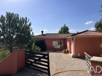 Moradia T3 para Venda em Pedrogão Grande