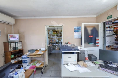 Armazém para Venda em São Bento do Cortiço e Santo Estêvão