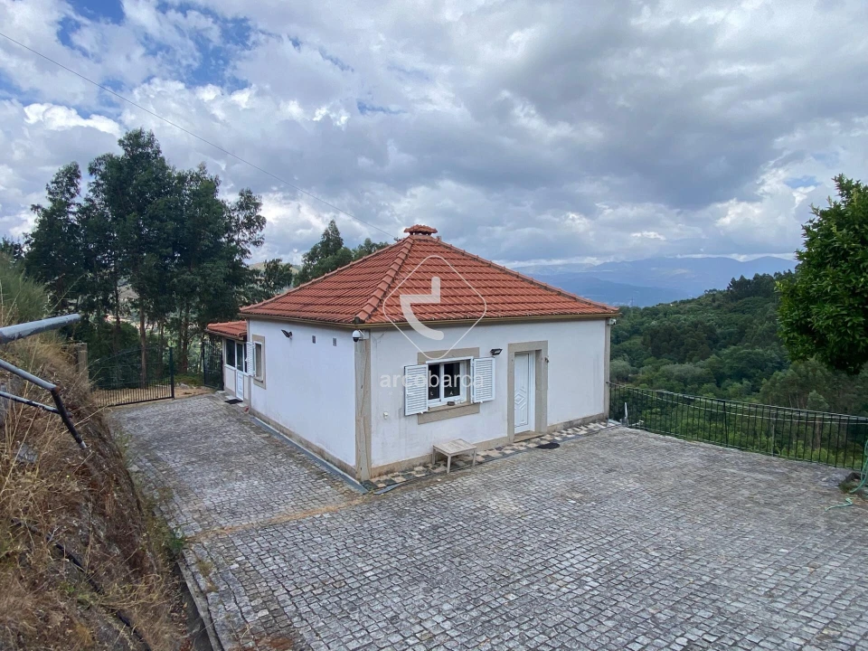 Moradia T2 para Venda em Rio Frio Foto 2