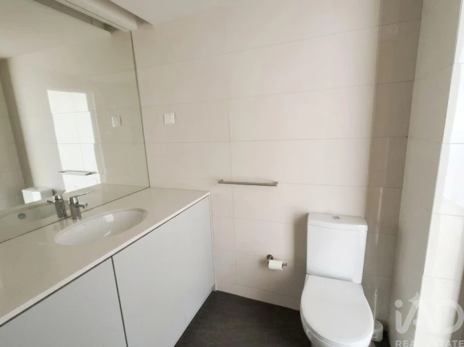 Apartamento T3 para Arrendamento em Lumiar Foto 19