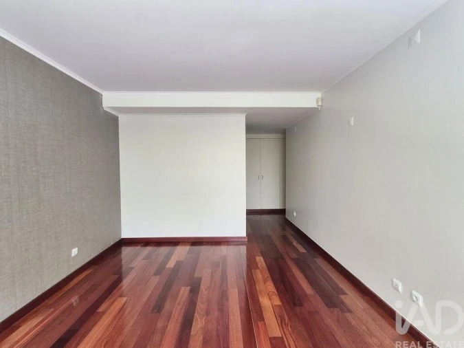 Apartamento T3 para Arrendamento em Lumiar Foto 18