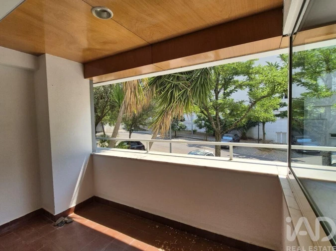 Apartamento T3 para Arrendamento em Lumiar Foto 4