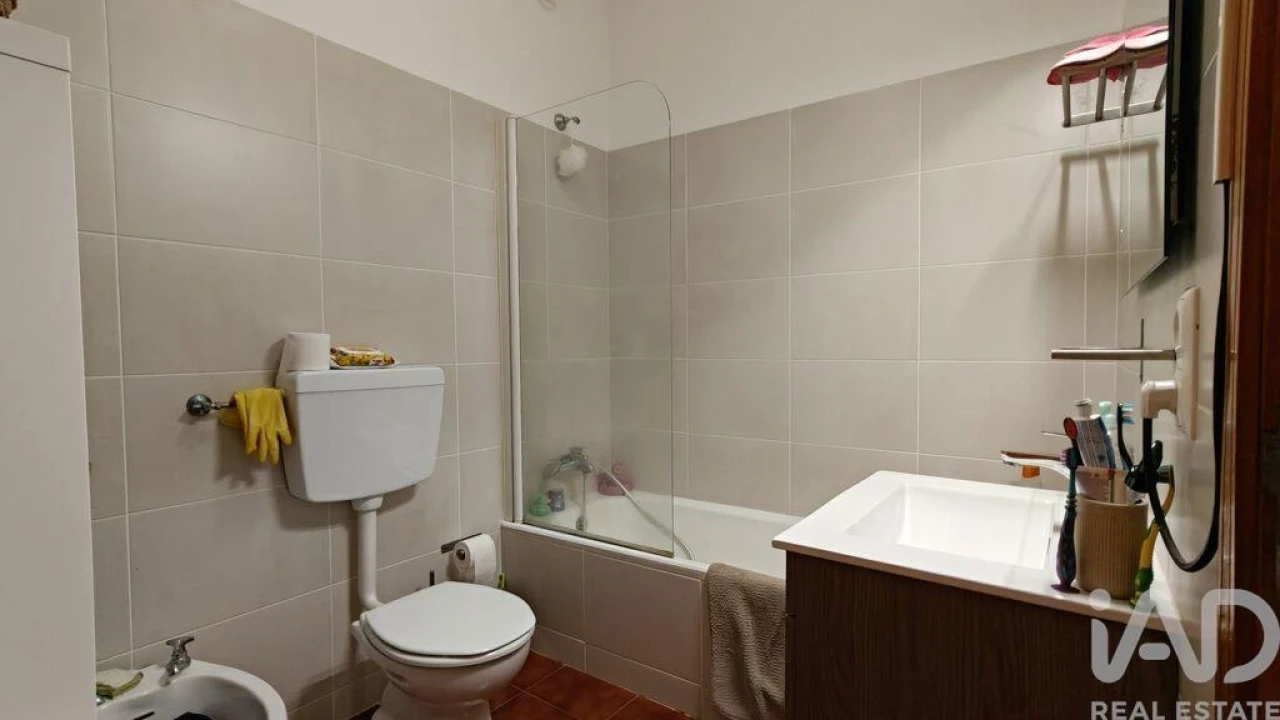 Apartamento T1 para Venda em Alvor Foto 7