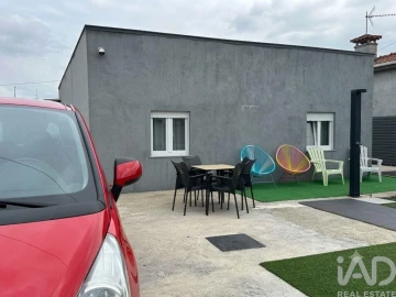 Moradia T3 para Venda em Arcozelo