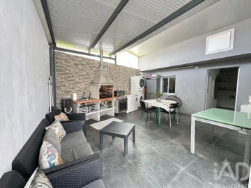 Moradia T3 para Venda em Arcozelo