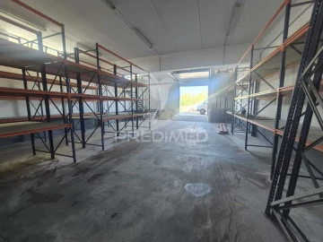Armazém para Arrendamento em Santa Maria e São Miguel, São Martinho, São Pedro Penaferrim