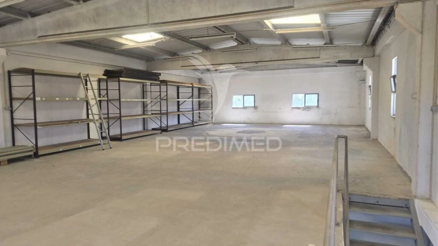 Armazém para Arrendamento em Santa Maria e São Miguel, São Martinho, São Pedro Penaferrim Foto 9