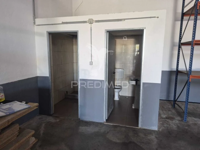 Armazém para Arrendamento em Santa Maria e São Miguel, São Martinho, São Pedro Penaferrim Foto 13
