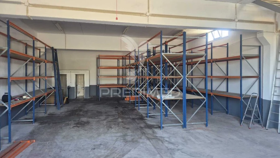 Armazém para Arrendamento em Santa Maria e São Miguel, São Martinho, São Pedro Penaferrim Foto 12