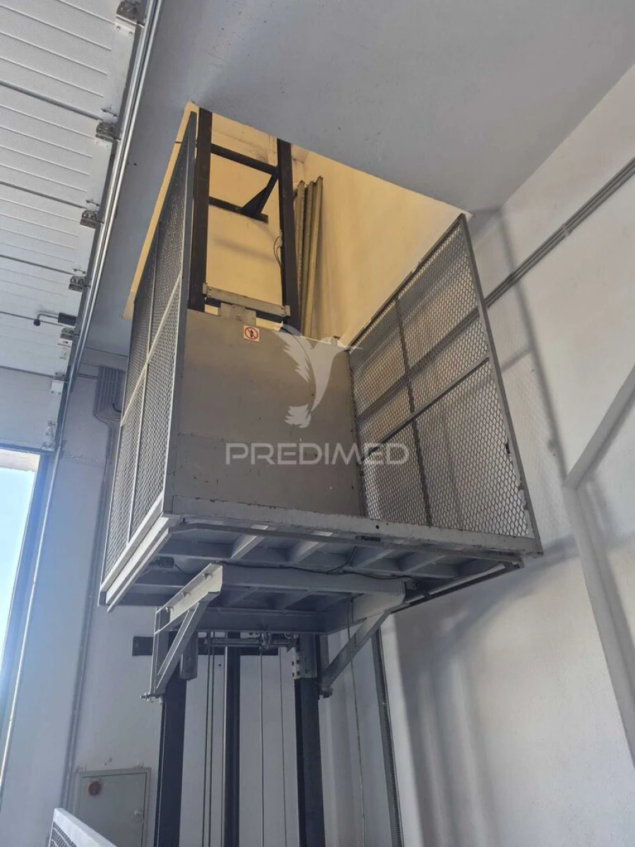 Armazém para Arrendamento em Santa Maria e São Miguel, São Martinho, São Pedro Penaferrim Foto 5