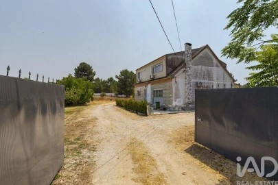 Moradia T4 para Venda em Quinta do Anjo