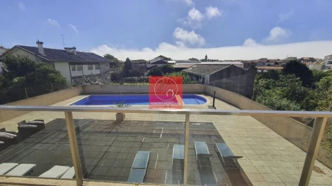 Apartamento T4 para Venda em Póvoa de Varzim, Beiriz e Argivai
