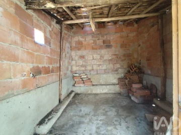Moradia T2 para Venda em Peral