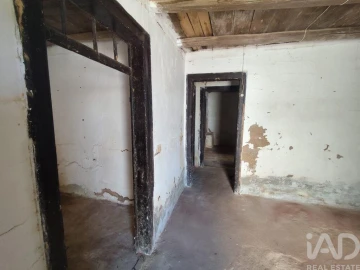 Moradia T2 para Venda em Peral