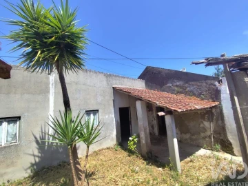 Moradia T2 para Venda em Peral