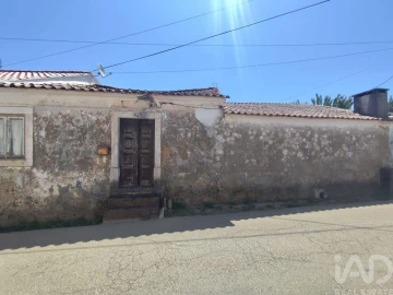Moradia T2 para Venda em Peral