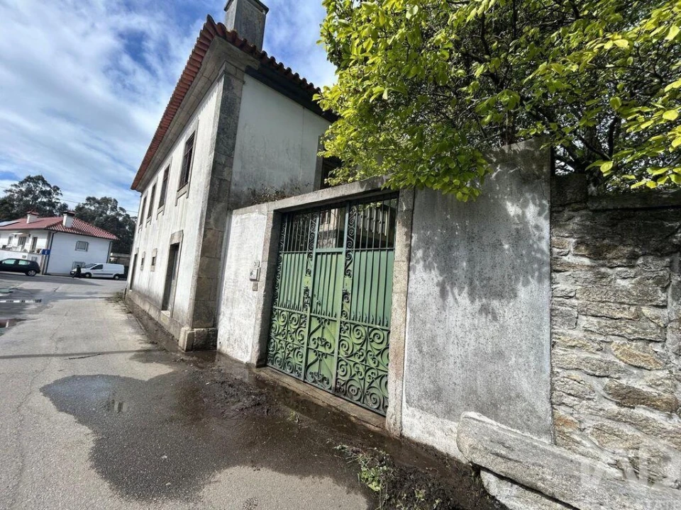 Moradia T3 para Venda em Mazarefes e Vila Fria Foto 2