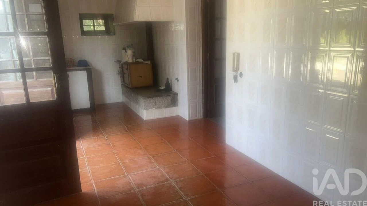 Moradia T3 para Venda em Mazarefes e Vila Fria Foto 5