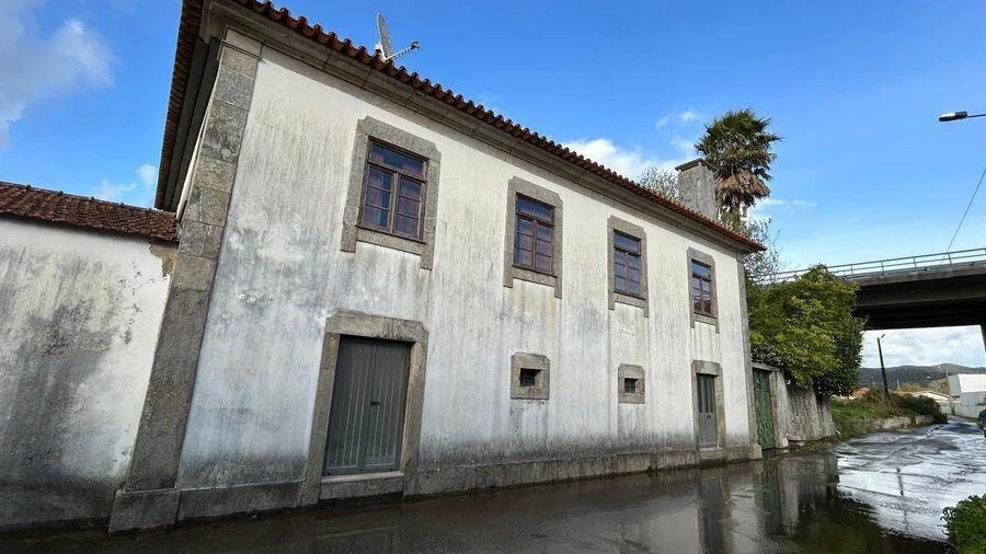Moradia T3 para Venda em Mazarefes e Vila Fria
