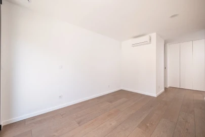 Apartamento T4 para Venda em Eiras e São Paulo de Frades