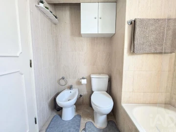 Apartamento T1 para Venda em Quarteira