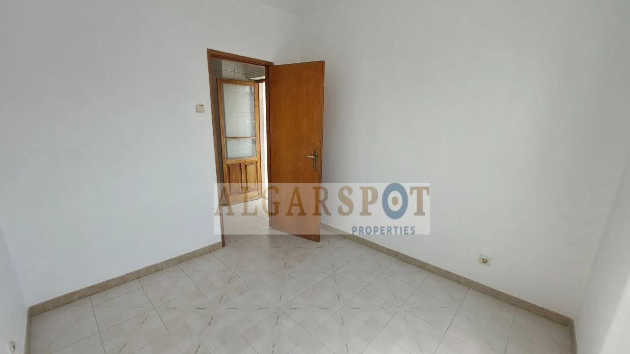Apartamento T3 para Venda em Portimão Foto 11
