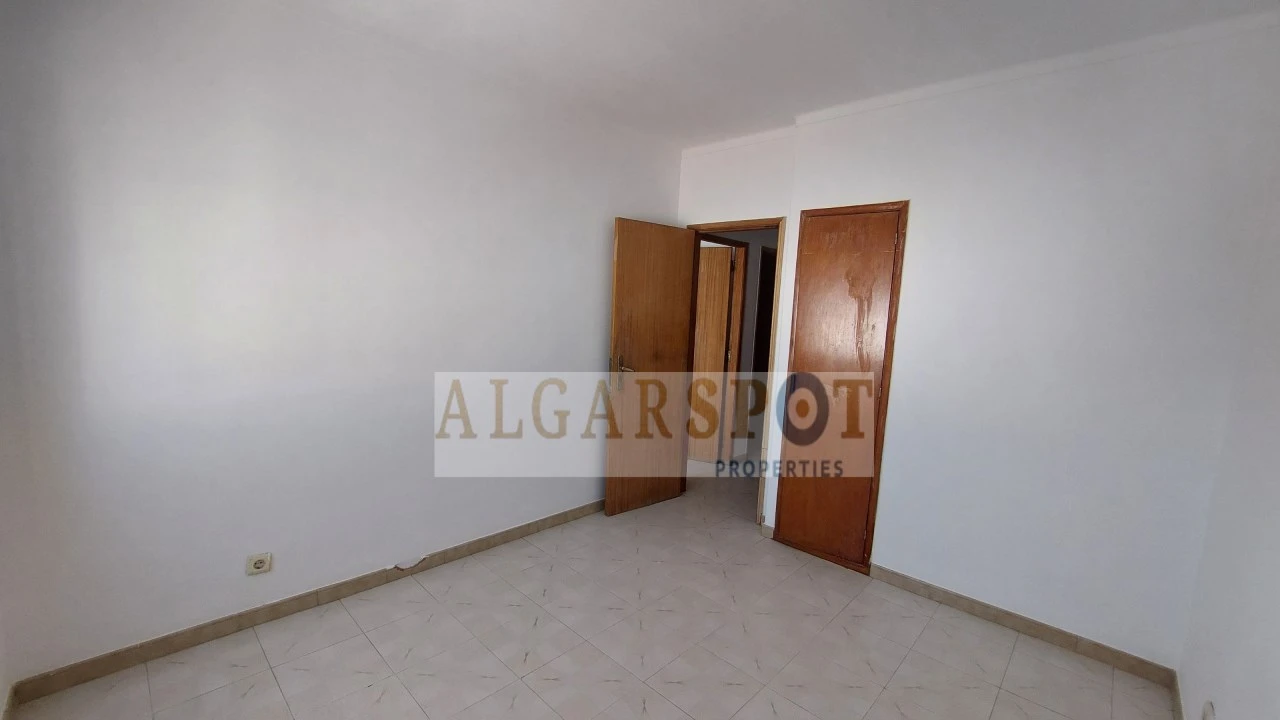 Apartamento T3 para Venda em Portimão Foto 21