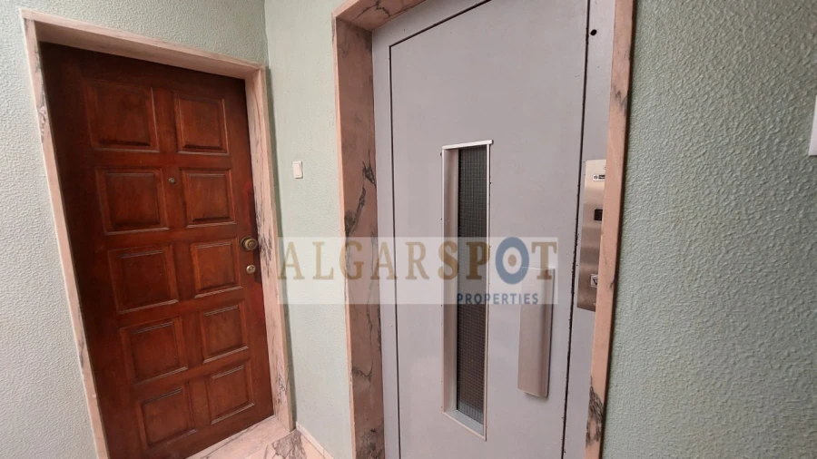 Apartamento T3 para Venda em Portimão Foto 6