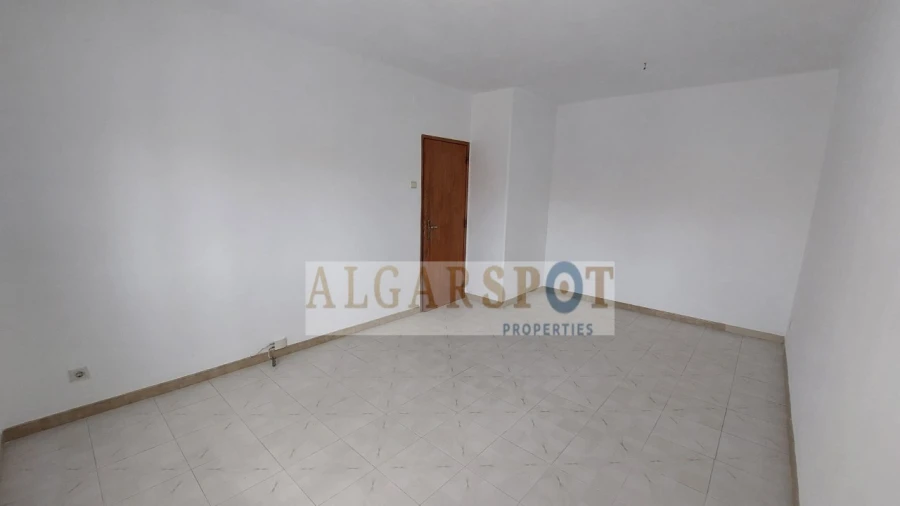 Apartamento T3 para Venda em Portimão Foto 17
