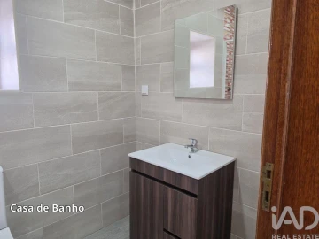 Moradia T3 para Venda em Bencatel