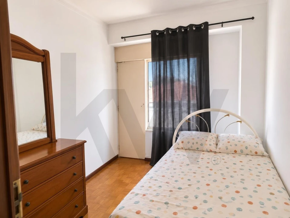 Apartamento T2 para Venda em Vila Franca de Xira Foto 9