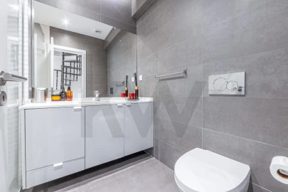 Apartamento T4 para Venda em Oeiras e São Julião da Barra, Paço de Arcos e Caxias
