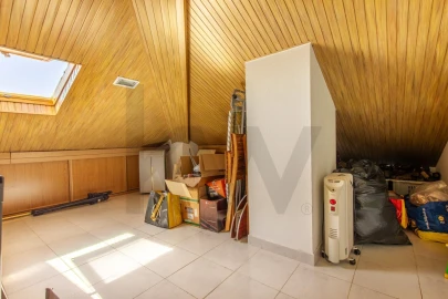 Apartamento T2 para Venda em Gaio-Rosário e Sarilhos Pequenos
