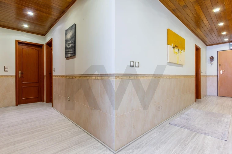 Apartamento T2 para Venda em Gaio-Rosário e Sarilhos Pequenos Foto 8