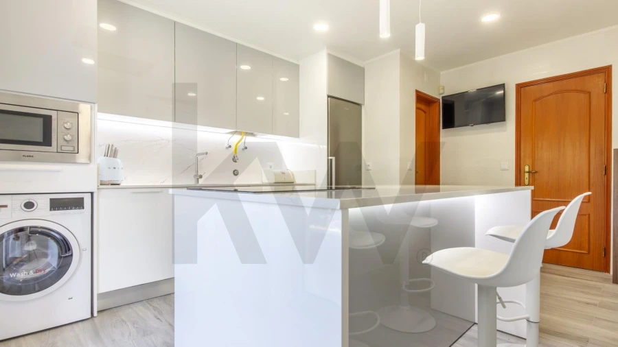 Apartamento T2 para Venda em Gaio-Rosário e Sarilhos Pequenos