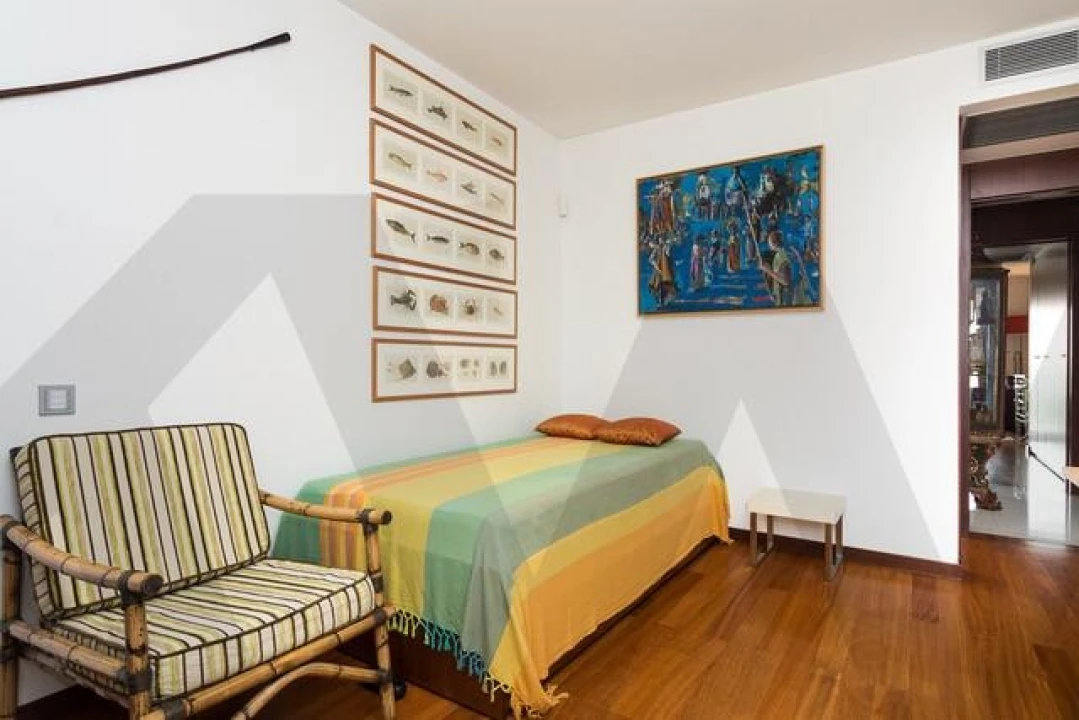 Apartamento T3 para Arrendamento em Areeiro Foto 8
