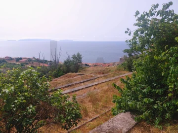 Terreno para Venda em Caniço
