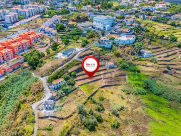 Terreno para Venda em Caniço