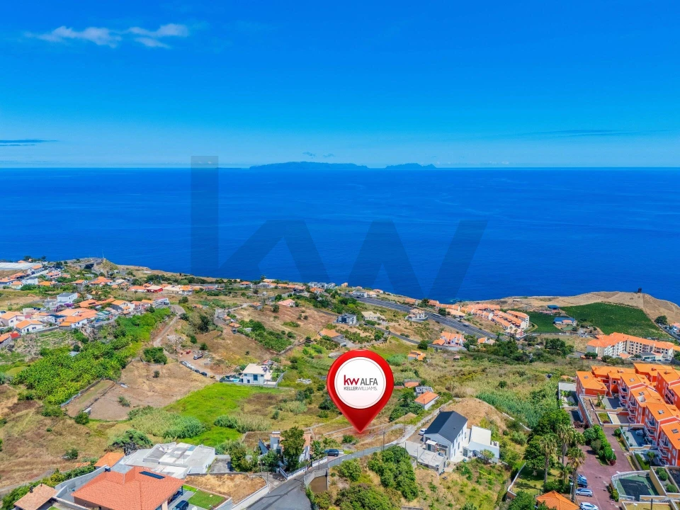 Terreno para Venda em Caniço Foto 9