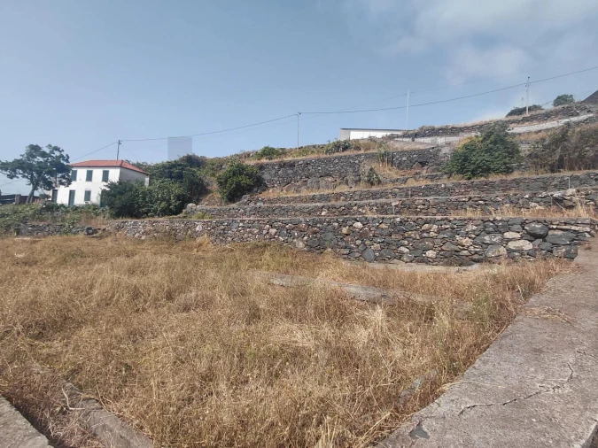 Terreno para Venda em Caniço Foto 2
