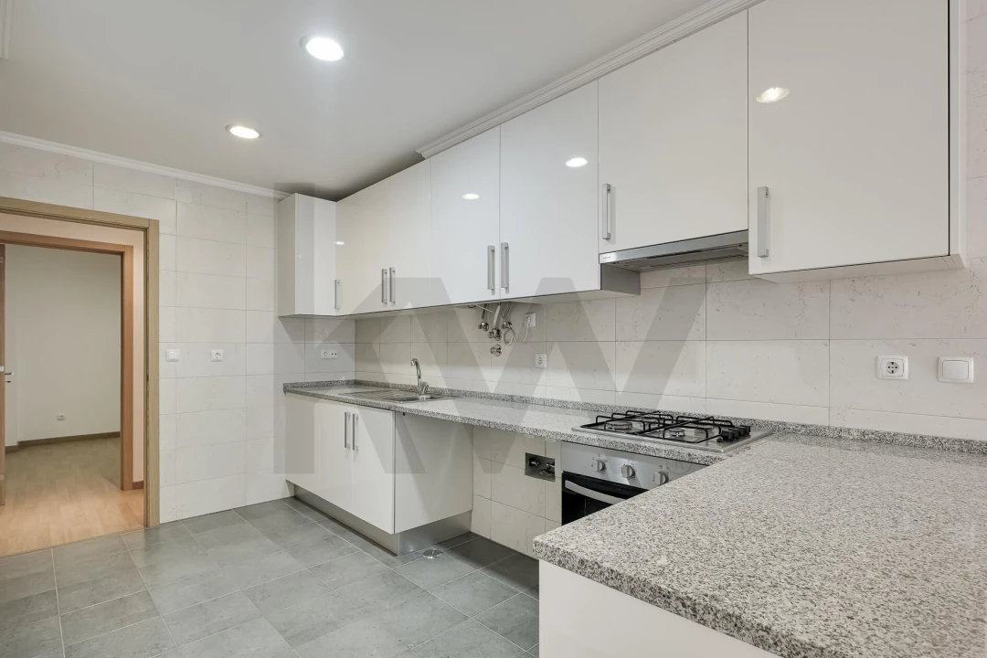 Apartamento T1 para Arrendamento em Belém Foto 6
