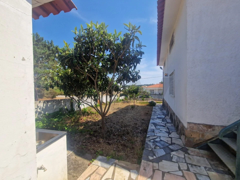 Moradia T5 para Venda em Foz do Arelho Foto 41