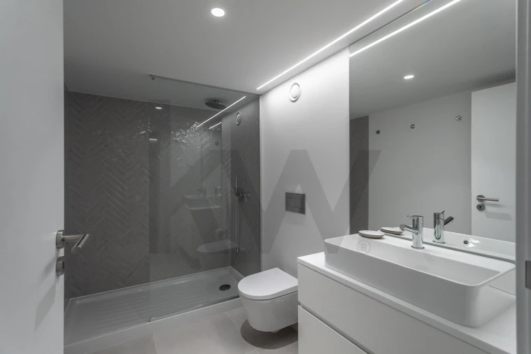 Apartamento T1 para Arrendamento em Algés, Linda-A-Velha e Cruz Quebrada-Dafundo Foto 22