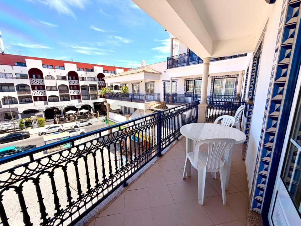 Apartamento T1 para Venda em Albufeira e Olhos de Água Foto 8