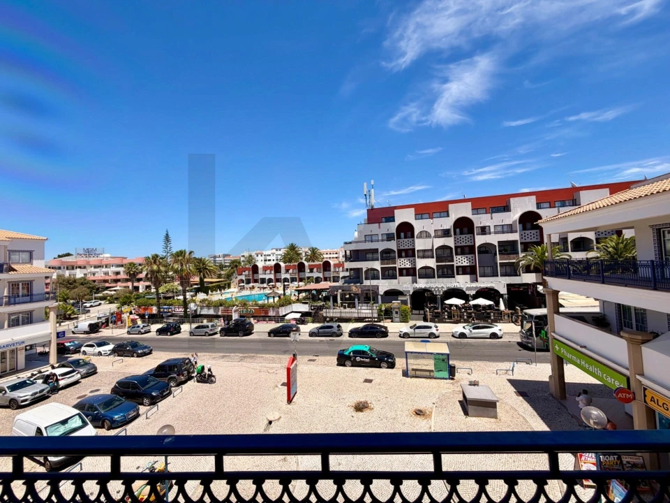 Apartamento T1 para Venda em Albufeira e Olhos de Água Foto 11